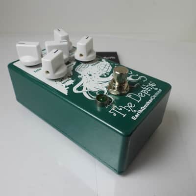 Earthquaker Devices The Depths Optical Vibrato Vibe Effects Pedal Free USA Ship image 2