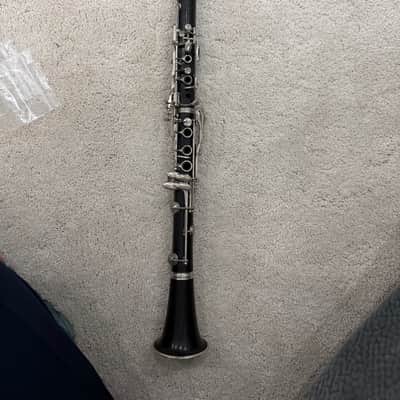 Buffet Crampon E11 Intermediate Bb Clarinet 2010s - Black image 3