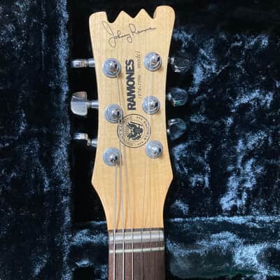 Mosrite Johnny Ramone Model 2000s~ White Serial Number JS0101 image 5