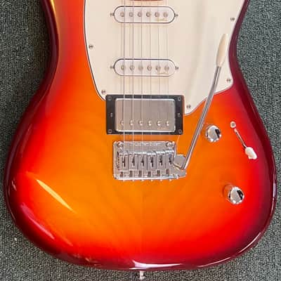 Godin Session SG MN 2010’s - Cherry Burst image 1