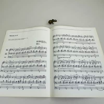 Hammond "Locking Top Consoles" Owner's Playing Guide 1970 image 10