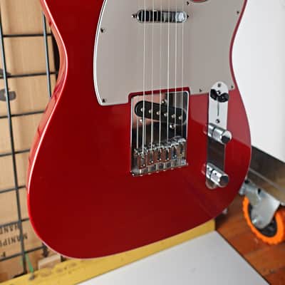 Fender Fender Standard Series 2007 - Chrome Red image 3