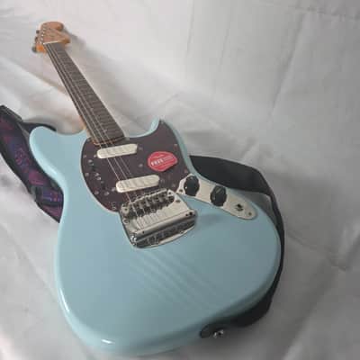 Squier by Fender Classic Vibe '60s Mustang Sonic Blue Poplar Maple 6 String image 16