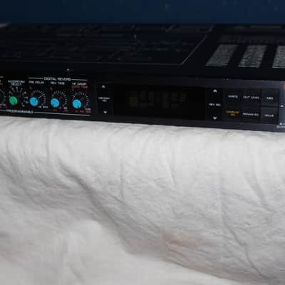 Roland DEP-5 Vintage Digital Effects Processor - Sold AS IS - Screen Not working image 4