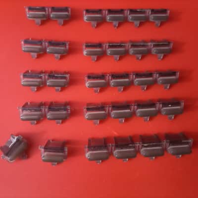 KORG T1 ORIGINAL FULL SET BUTTONS 5X4 BUTTONS 5X2 (one of the 2 BUTTON broken) image 7