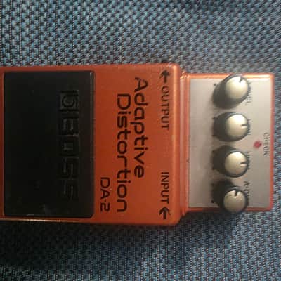 Boss DA-2 Adaptive Distortion | Reverb