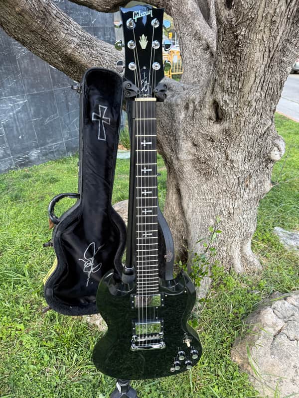 Gibson Tony Iommi Signature SG 2001 Ebony - very rare