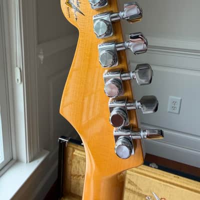 2025 Fender Custom Shop Stratocaster Custom Deluxe W25 Limited NOS - Candy Apple Red image 9