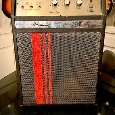 Harmony 525 vintage tube guitar amp. Supro thunderbolt in disguise! Original Jensen 15” speaker. 1967 - Black image 3