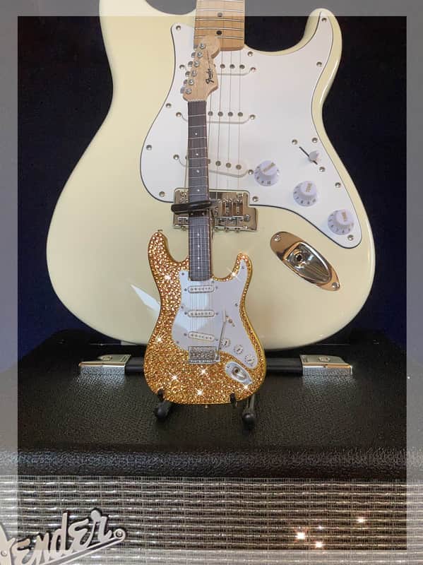 Axe Heaven Fender Stratocaster 1:4 miniature Replica 2024 - Swarovski Crystals image 1