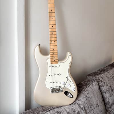 Electric Guitar Fender American Standard 2008 - Blizzard Pearl Maple Neck image 17
