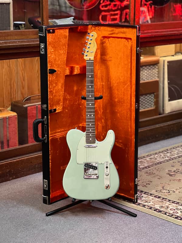 2021 Fender American Professional II Telecaster - Mystic Surf Green