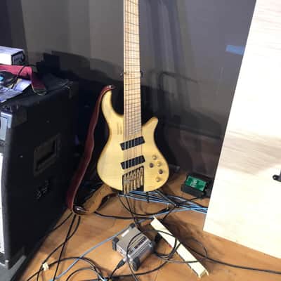 Impossible@bass™ ‎בְּצַלְאֵל Impossible@Headless Fanfret (V5) 6 strings with Bartolini + GhostFire Bullet 3.0 padded  Super Thick GigBag - Safe Shipping image 5