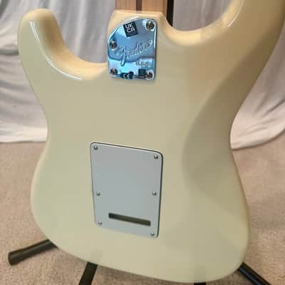 Fender Jeff Beck Artist Series Stratocaster 2022 Olympic White image 8