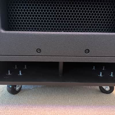 Yamaha DXS 15 mkii 2018 - 2026 - Matte Black w/casters image 4