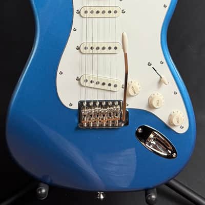Squier Classic Vibe 60's Stratocaster Electric Guitar Lake Placid Blue