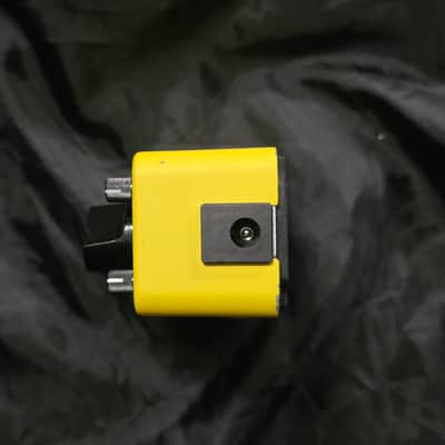 Donner Yellow Fall Analog Delay 2010s - Yellow image 3