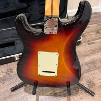 2011 Fender American Deluxe Stratocaster – 3-Color Sunburst – Rosewood – N3 Noiseless – USA + Hardshell Case image 4
