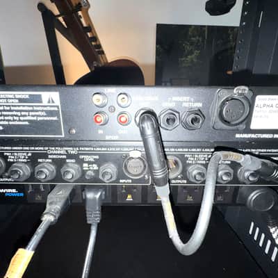 dbx 1066 Dual-Channel Compressor / Limiter / Gate 2010s - Black image 5