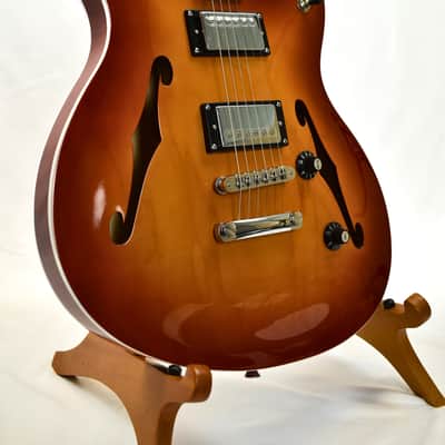 Squier Affinity Starcaster Deluxe Sienna Sunburst Semi Hollow HH Maple Fretboard image 2