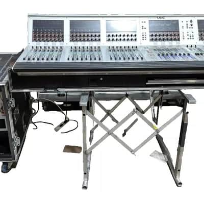 Soundcraft Vi6 Digital Console W/Stagebox and Case #7221 (One)THS image 1