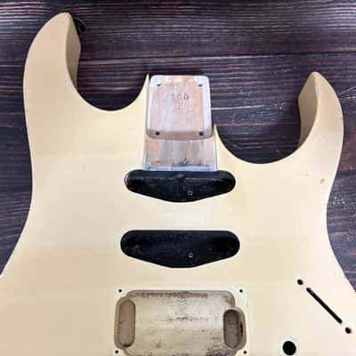 1990 Ibanez RG560 Body White SSH w/Plate Made in Japan image 5
