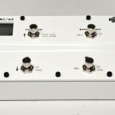 used RJM Mastermind PBC/6X Effect Switching System, Mint Condition with Box & Power Supply! image 4