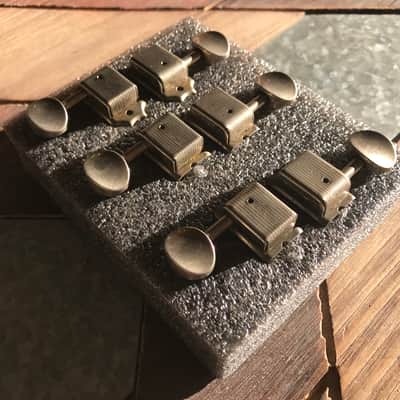 Real Life Relics Kluson Aged Nickel Left Hand Vintage Stamped Tuning Machines KD-6T-NM image 2