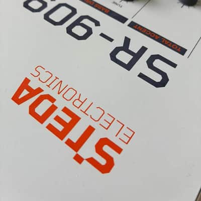 STEDA Electronics SR-909 Drum Machine TR-909 Replica image 5