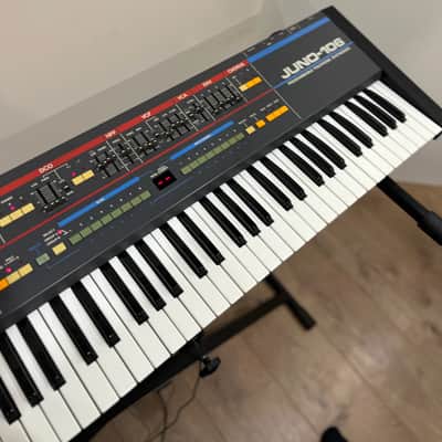 Roland Juno-106 Fully Serviced w/ 6x AR80017A Voice Chips + Calibration image 5
