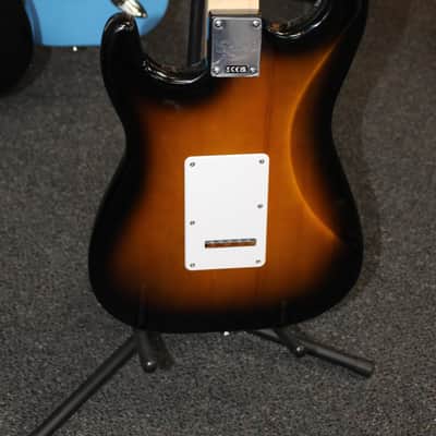 Squier Sonic Stratocaster - 2-Color Sunburst image 7