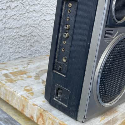 Vintage Sanyo M9930 Boom Box Cassette Recorder Stereo Radio Portable FOR PARTS OR REPAIRS image 10