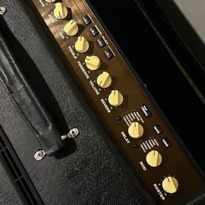 Line 6 Flextone III XL 150-Watt 2x12" Stereo Digital Modeling Guitar Combo 2003 - 2009 - Black image 7