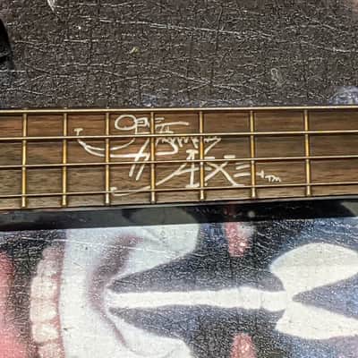 Cort 2010 Gene Simmons AXE Neckthrough, EMG Active Pickups KISS Bass Guitar w/OHSC, RARE! image 7