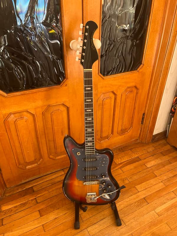 Musima Eterna DeLuxe 25 with tremolo lever - vintage electric guitar image 1