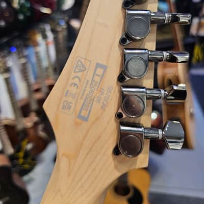 Ibanez S670QM-SPB Standard with Meranti Body, Rosewood Fretboard 2021 - Present - Sapphire Blue Burst image 6