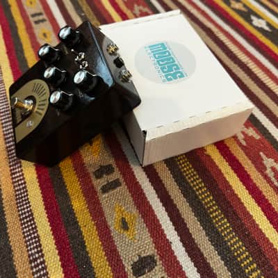 Moose Electronics Dobsky Fuzz 2025 - Black/Gold image 4