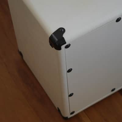 EVH 5150 III 30-Watt 1x12" Guitar Speaker Cabinet - Ivory image 8