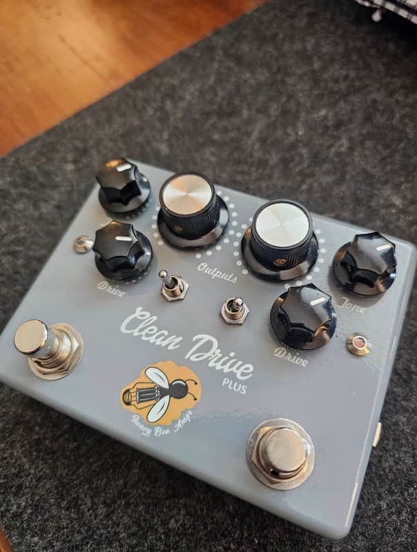 Honey bee amps Clean Drive Plus with Box - in the US image 1