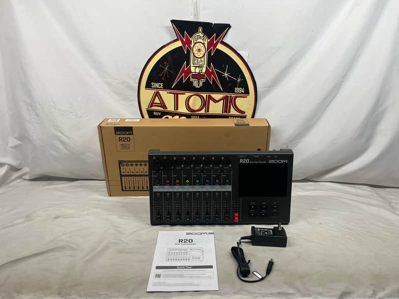 Zoom R20 Multi-Track Recorder with Box and Power Supply image 1