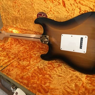 Fender 50th Anniversary American Deluxe 1954 Reissue Stratocaster Limited Edition image 6