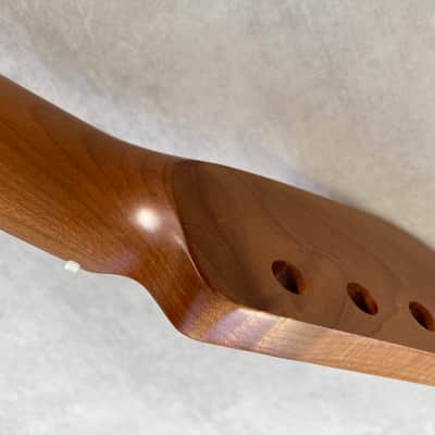 Roasted Maple Telecaster neck - Nitro Satin - SS Frets - Bone nut image 11