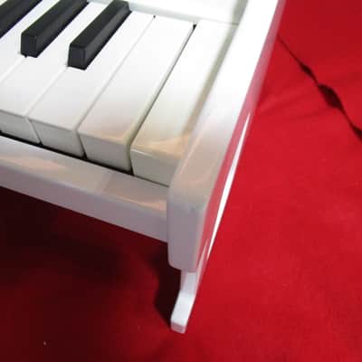 Korg Tinypiano Rare Kitty ver. 25 keys digital toy piano TESTED w/Box AC #5 image 11