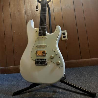 Schecter Nick Johnston HSS - White / Atomic Snow image 1