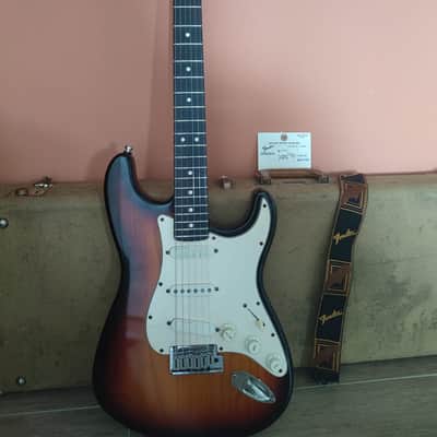 Guitare Fender Stratocaster deluxe plus 1991 - Brown sunburst image 1