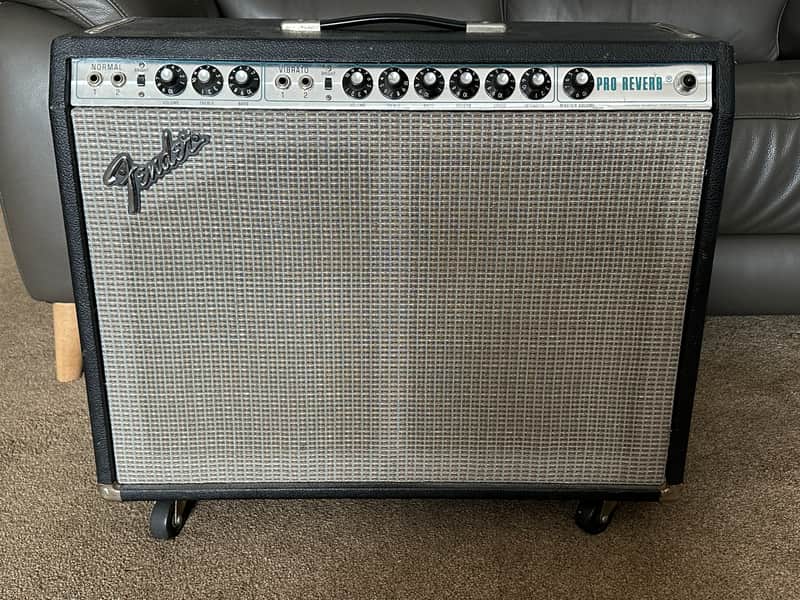 Fender Pro Reverb 2-Channel 45-Watt 2x12" Guitar Combo 1970 - 1976 - Silverface image 1