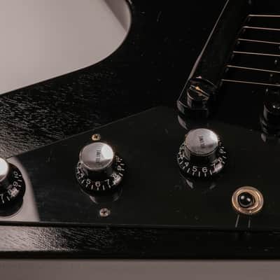 Gibson Flying V Gothic II 2006 USA EMG 81/85 OHSC | Complete Case Candy | Excellent image 5