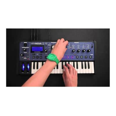 Novation MiniNova 37-Key Controller Synthesizer with 256 Sounds and 16 Character Custom LED image 7