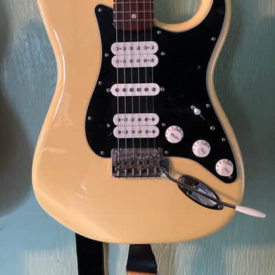 Fender Stratocaster HSH Player Series 2020s - Gloss image 2