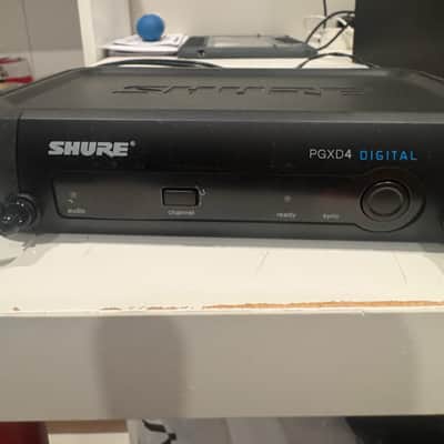 Shure PGXD14/93 Wireless Microphone System with WL93 Lavalier (Band X8: 902 - 928 MHz) 2022 - Present - Black image 2